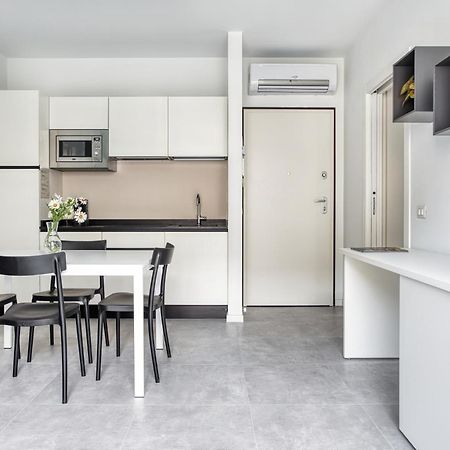 Sleek City Abode In Maciachini ميلان المظهر الخارجي الصورة