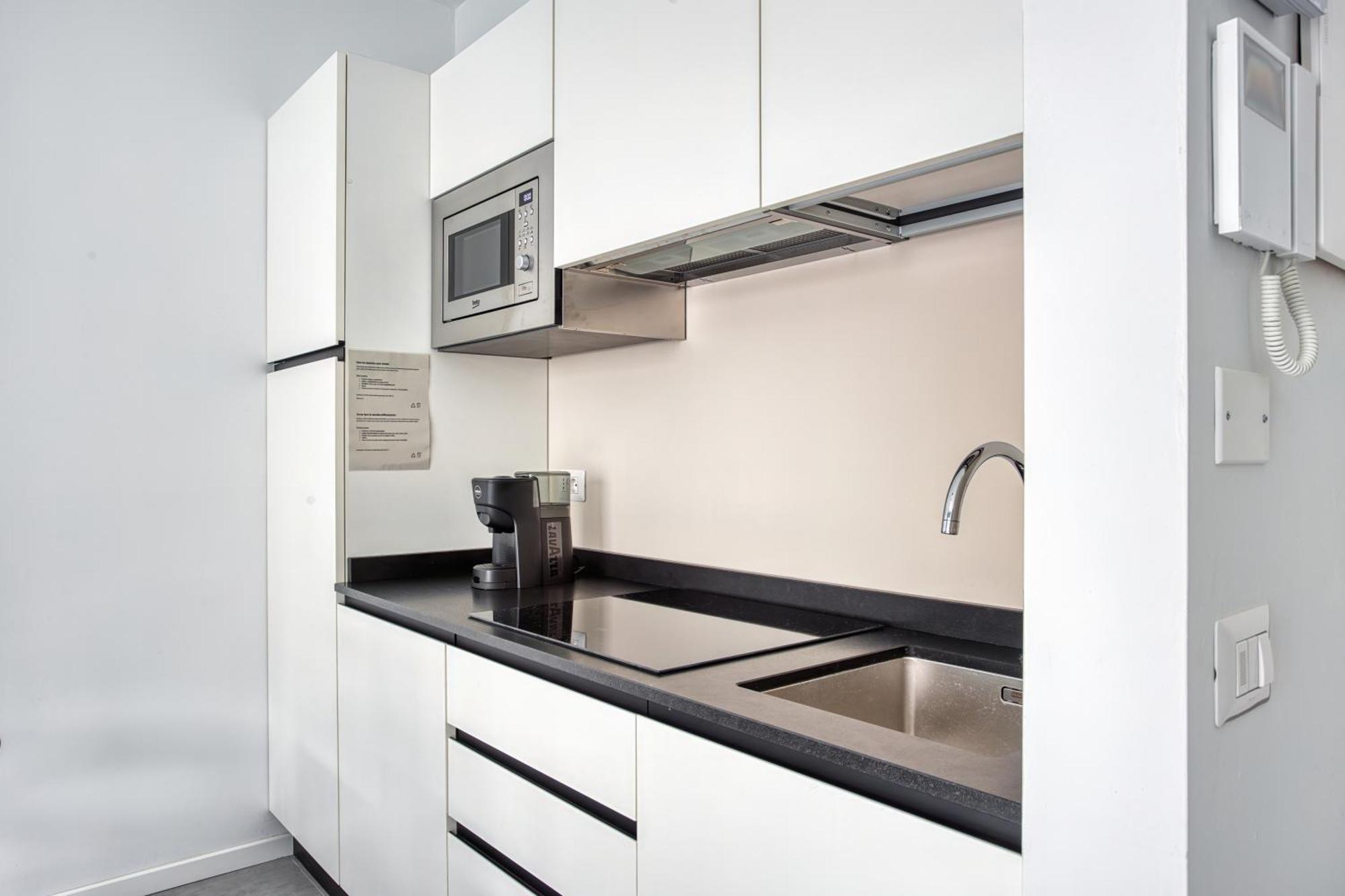 Sleek City Abode In Maciachini ميلان المظهر الخارجي الصورة